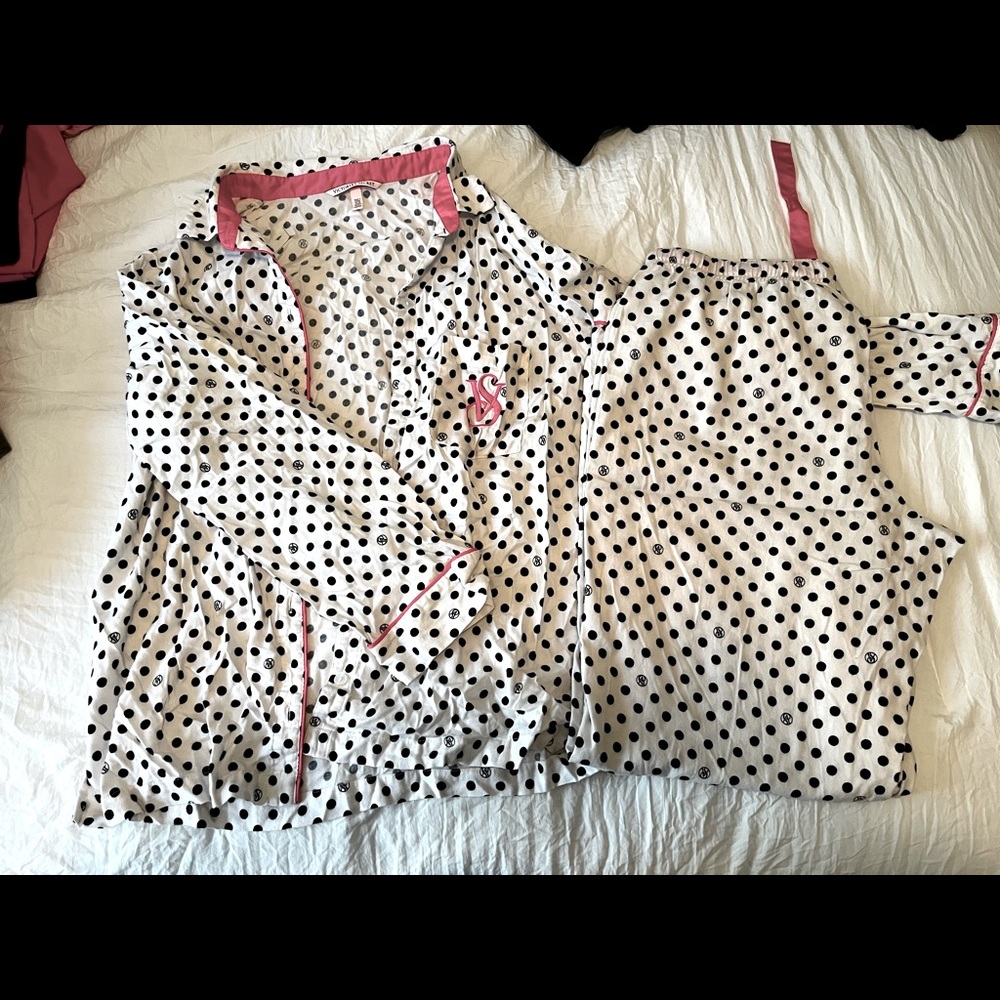 Sz Med VS pajamas